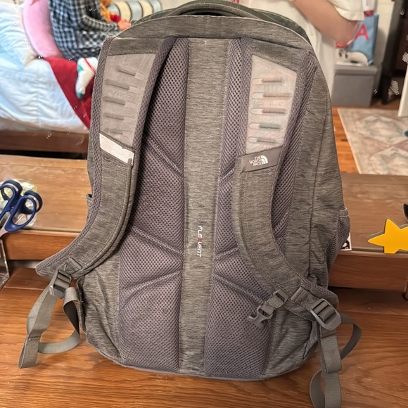 North face Gray book bag - Picture 2 of 3